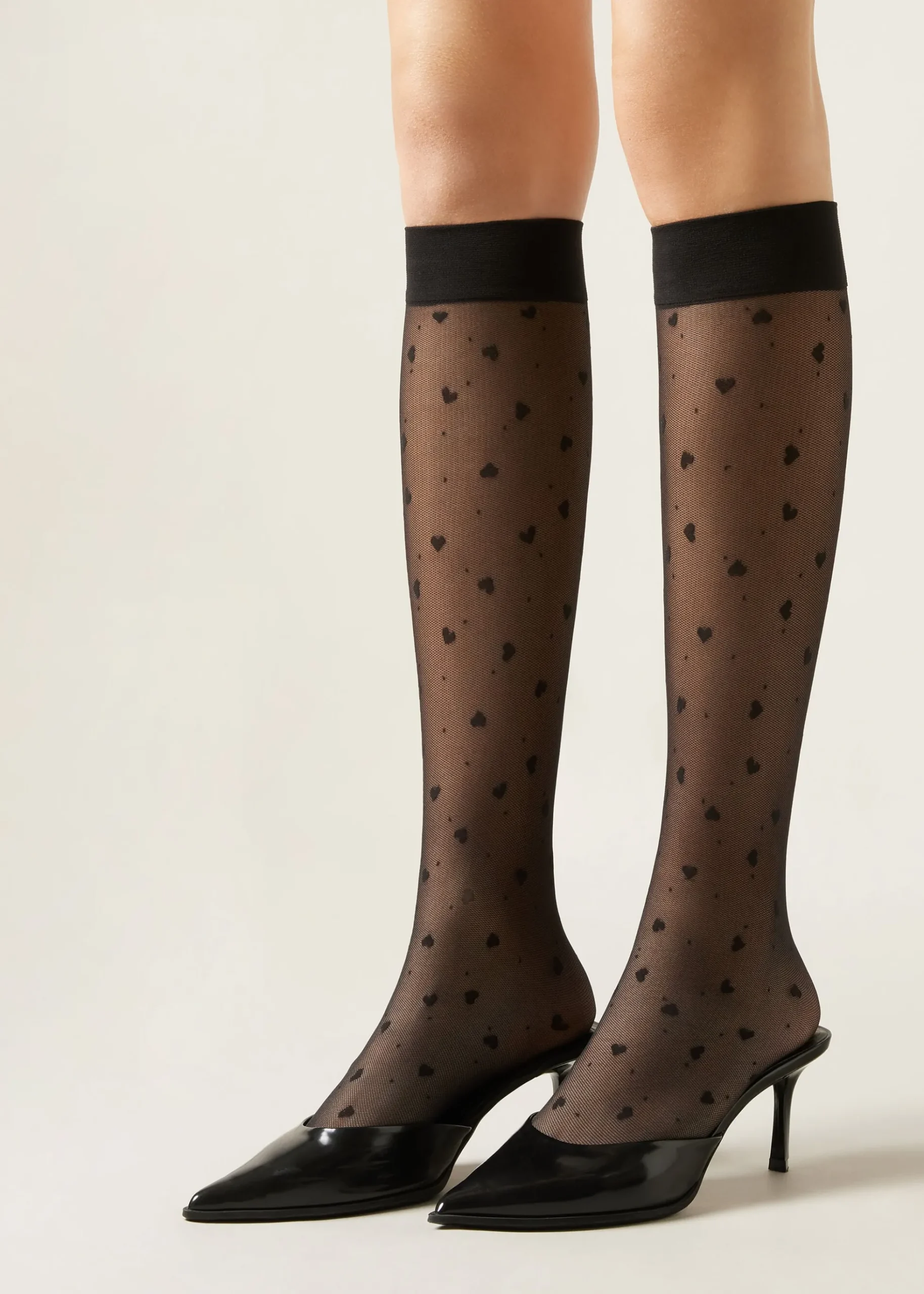 Chaussettes hautes à motifs cœurs et pois