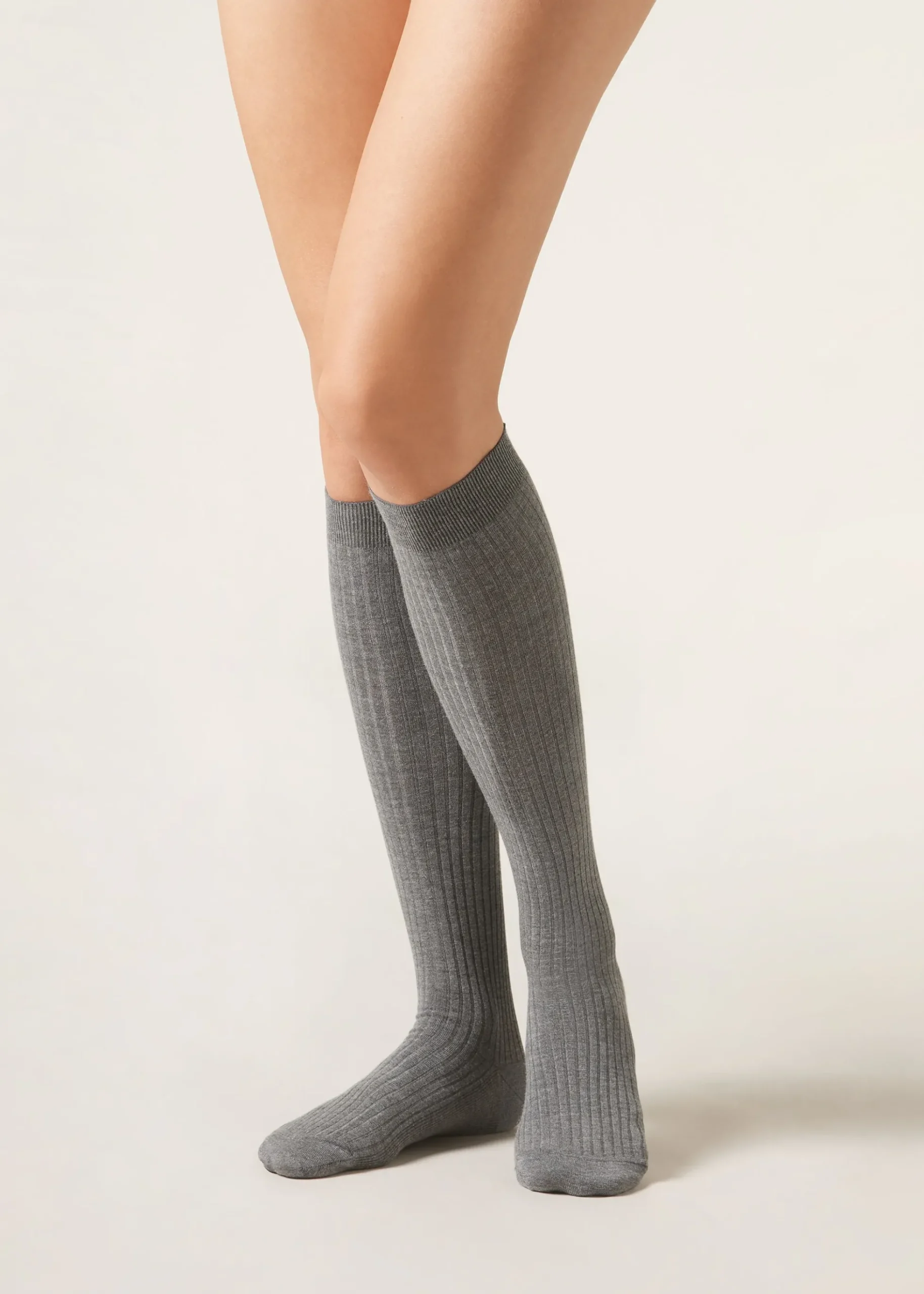 Chaussettes longues en cachemire côtelées