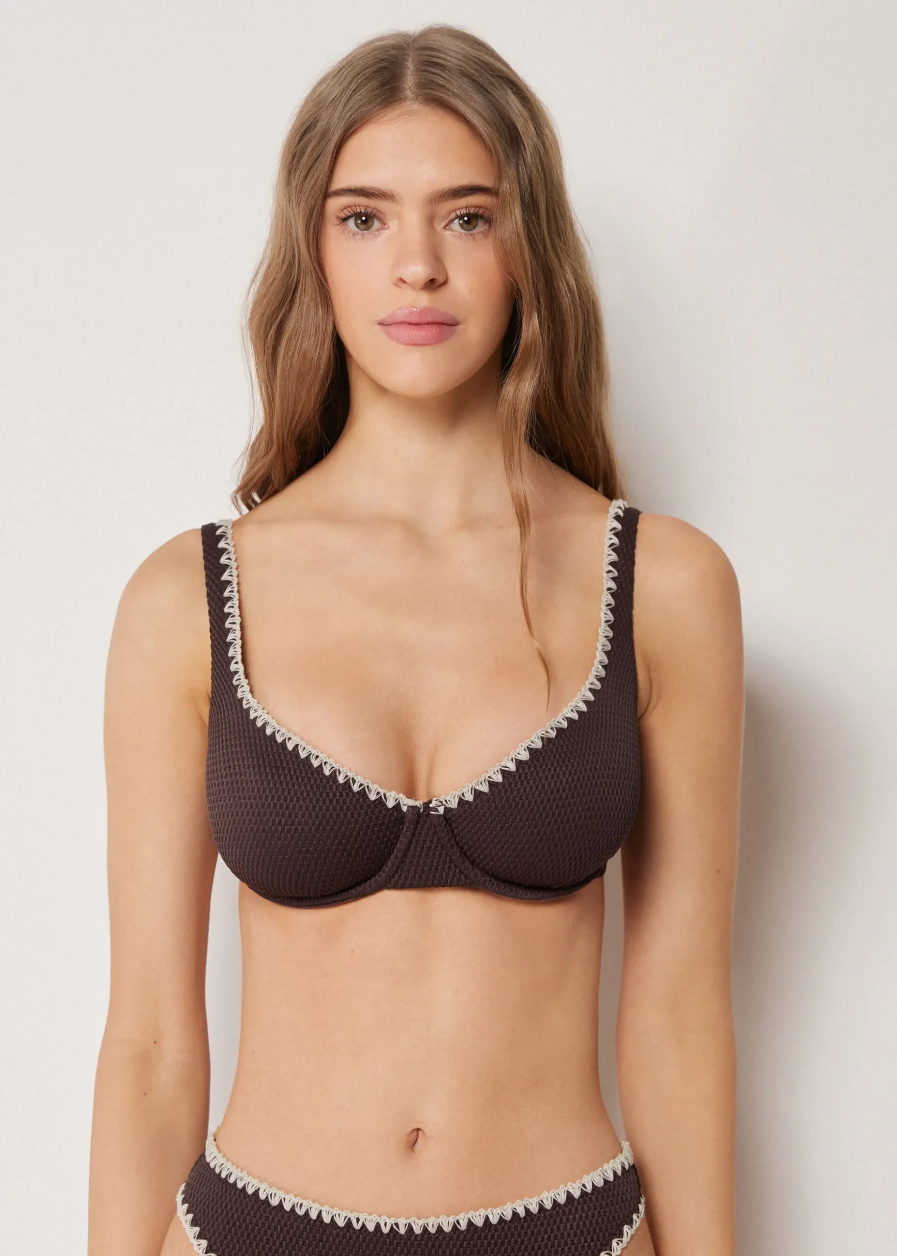 Haut de maillot balconnet Bicolor Embroidery