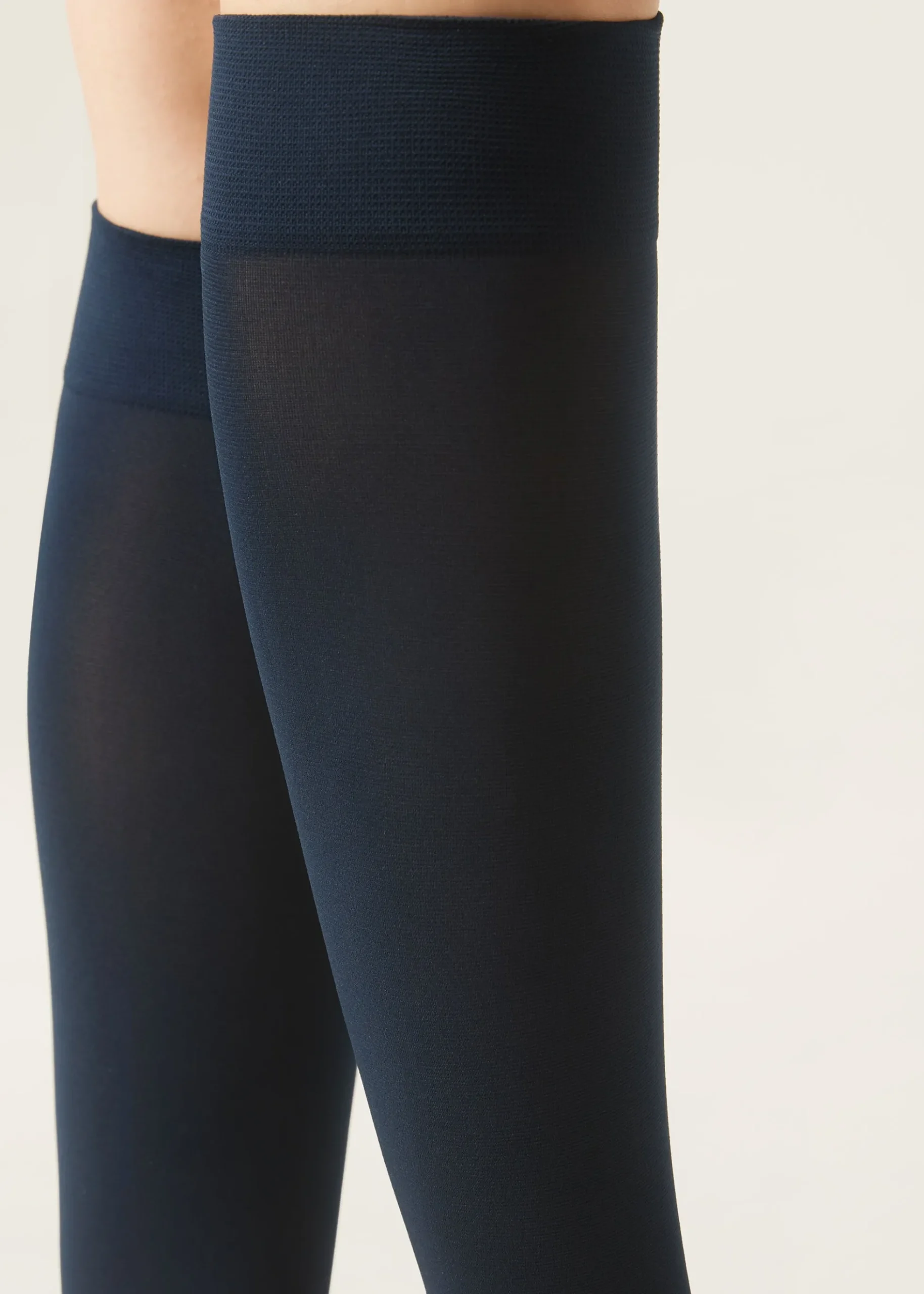 Mi-Bas Opaques 60 Deniers en Microfibre